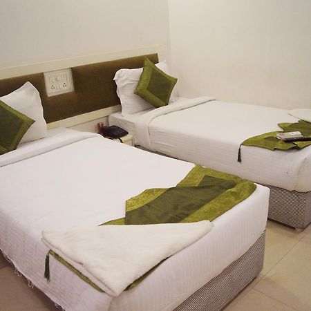 Arihant Hotel Hyderabad Exterior photo