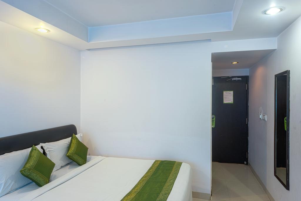 Arihant Hotel Hyderabad Exterior photo